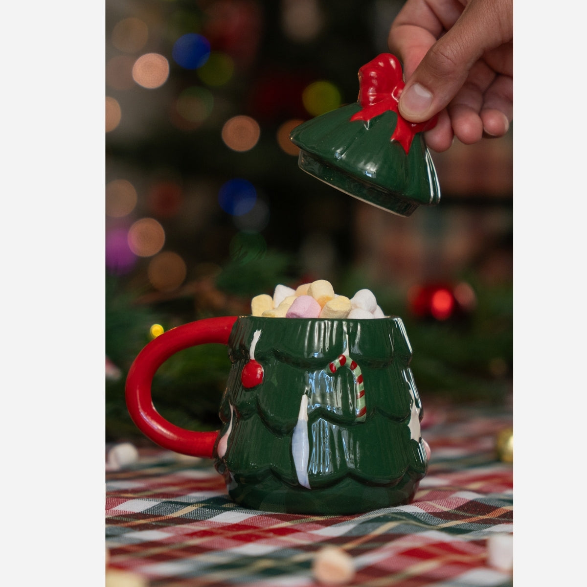 Yılbaşı Ağacı Şeklinde Kapaklı Kupa