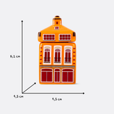 Nordic spice house - Orange and burgundy