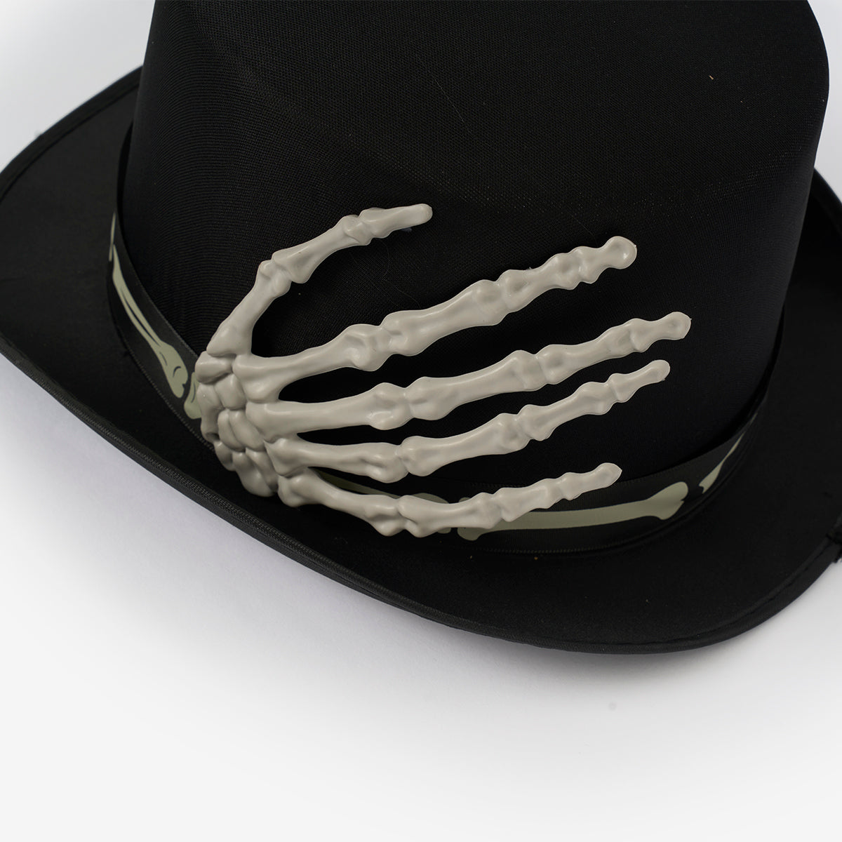 İskelet Detaylı Siyah Şapka