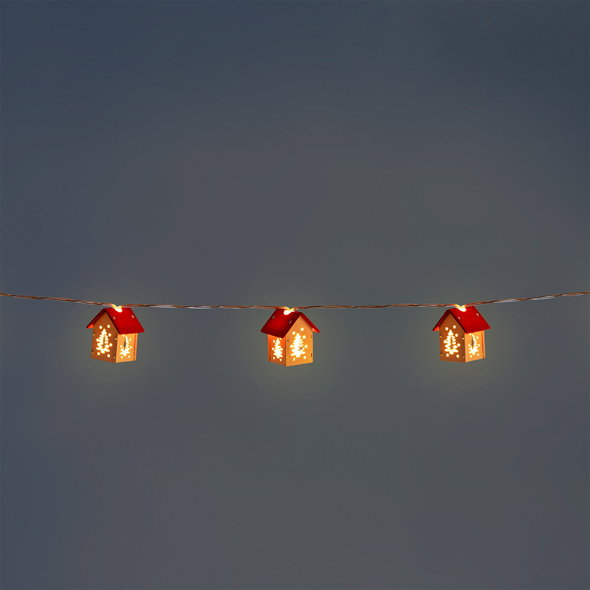 LIGHT CHAIN W. TIMER 10 PCS LED WOOD HOUSES