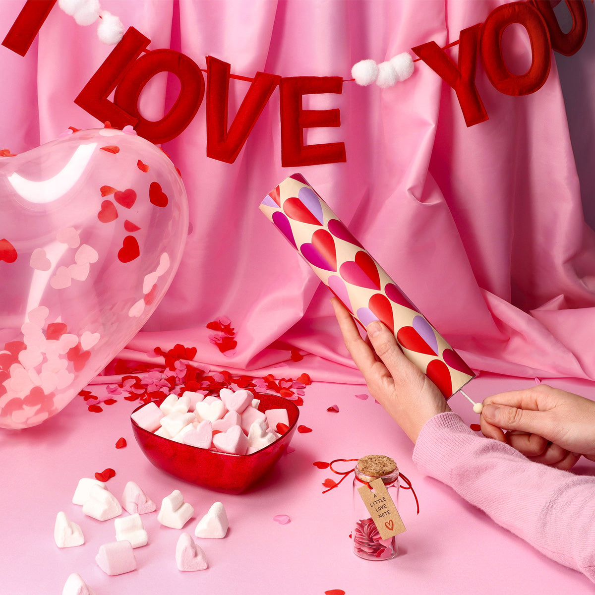 CONFETTI POP UP HEARTS