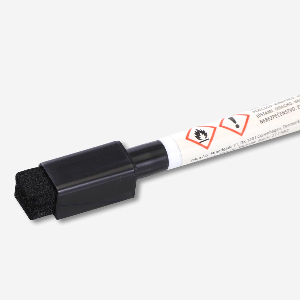 MAGNETIC BOARD AS PAPER SHEET