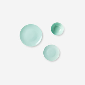 TABLEWARE SET 2X 18CM PLATE AND 2X 24CM PLATE 2X BOWL