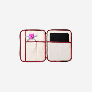 Kır Çiçekleri Desenli Tablet Kılıfı