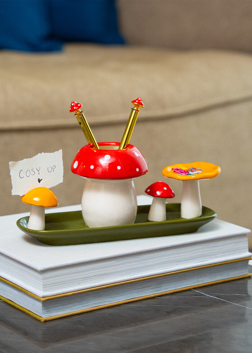 PEN POT AND MEMO HOLDER