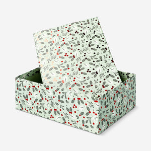 GIFT BOX HOLLY PRINT LARGE 21 X 16 X 7,5 CM