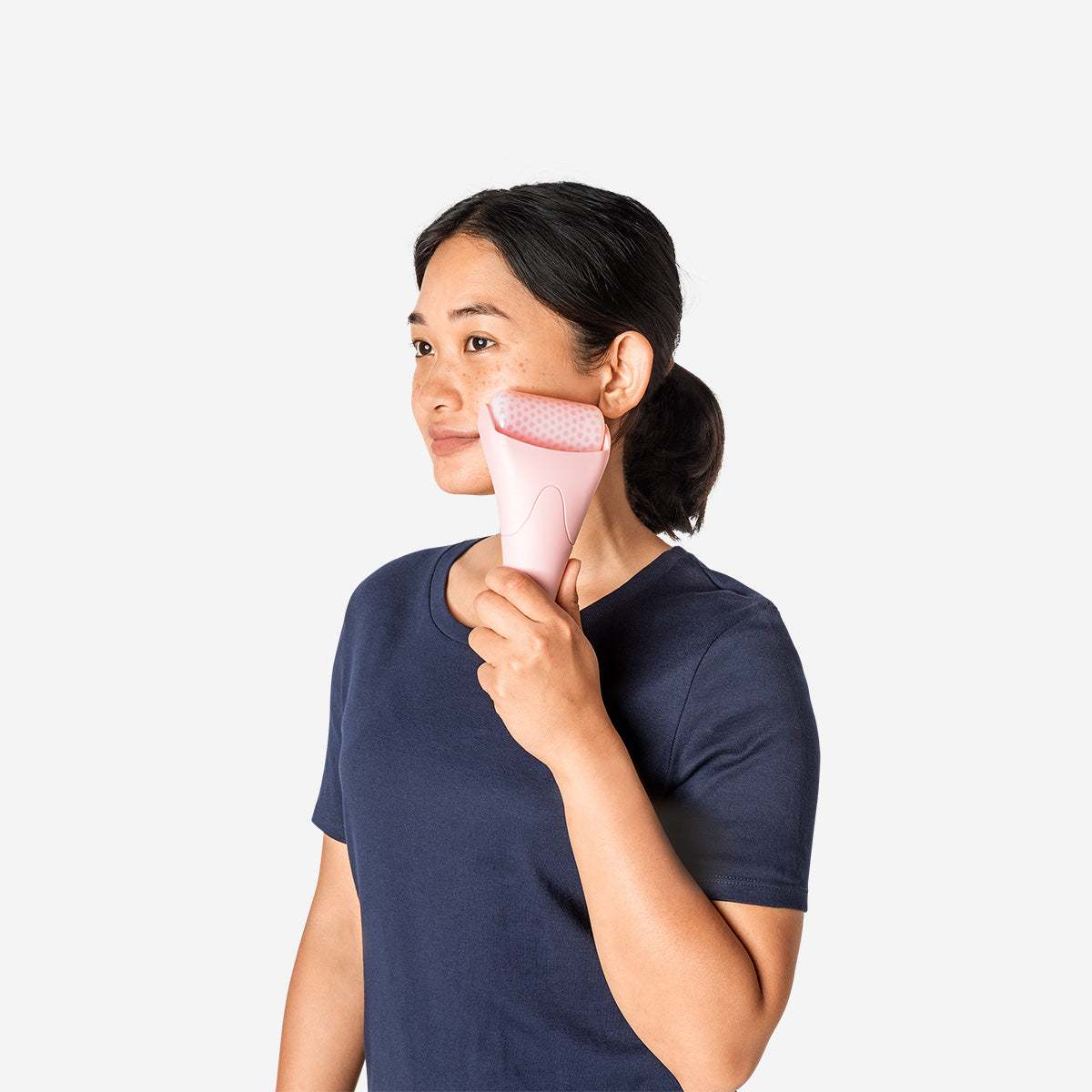 Yüz İçin Buz Silindiri