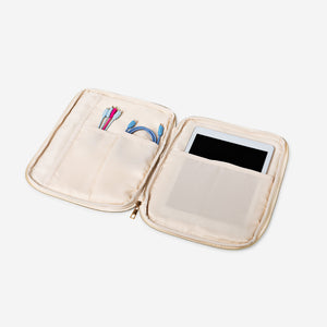 Mavi Çiçek Desenli Tablet Çantası