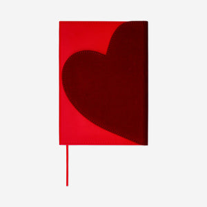 NOTEBOOK W. MAGNETIC CLOSING HEART
