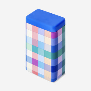 Pembe Kareli Küçük Metal Kutu