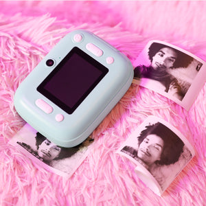 Printing camera for instant black & white pictures