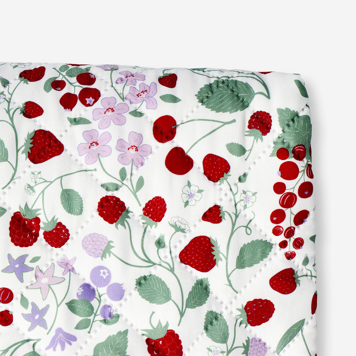 Quilted blanket with strawberry print - 170x130 cm