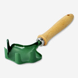 Cultivator in leaf shape