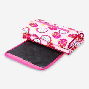 Picnic blanket with dragon fruit print and carrying strap - 170x90 cm