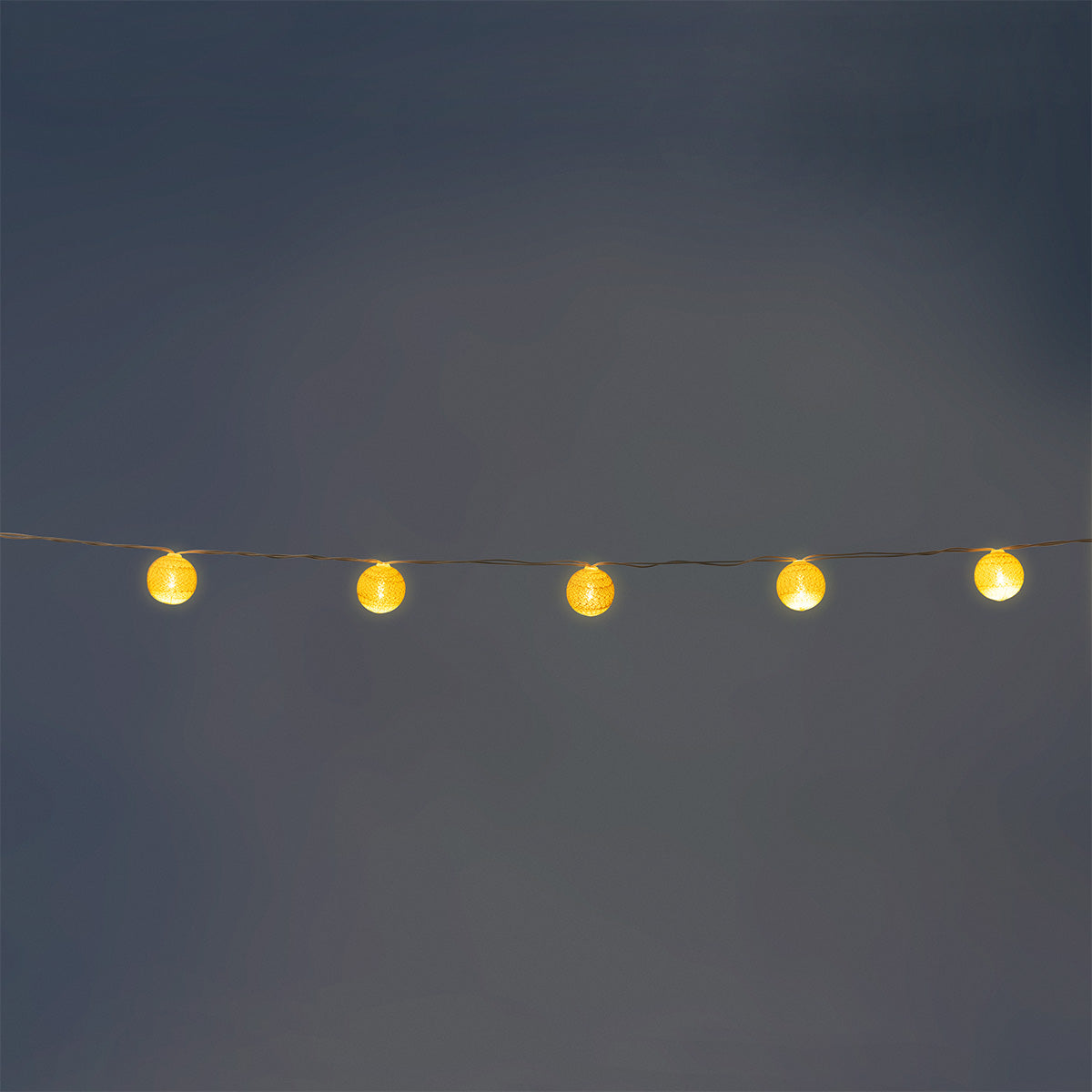 String lights - Small ivory thread balls