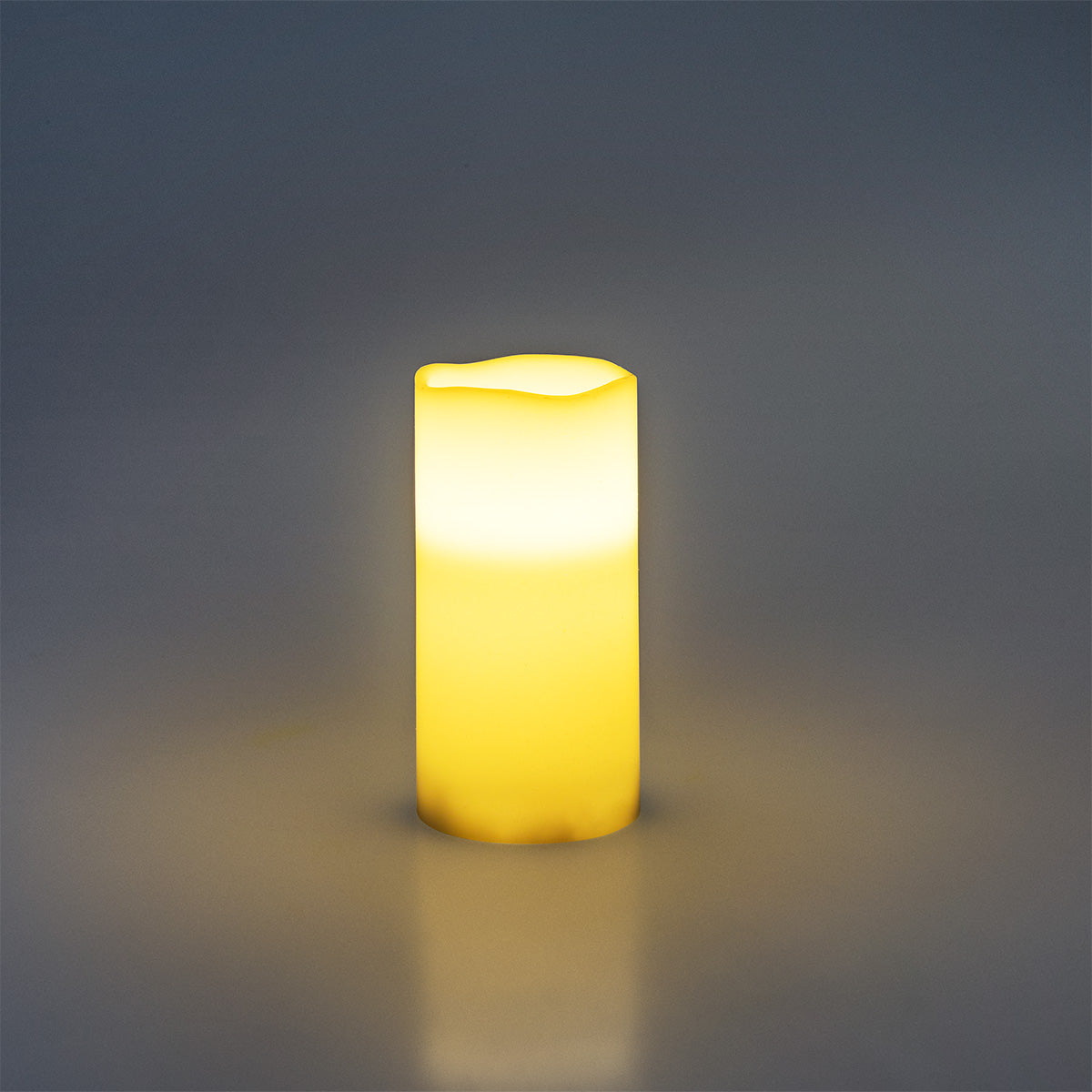 White LED pillar candle - 15 cm