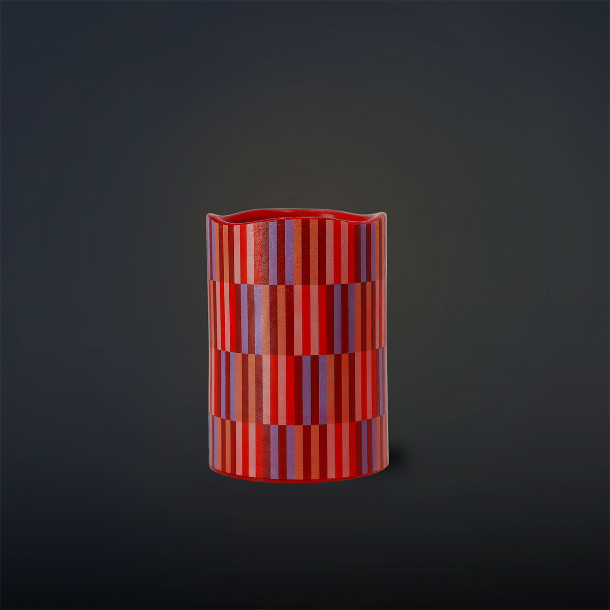LED pillar candle with geometrical pattern - 10 cm
