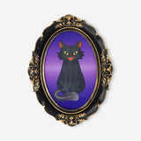 Haunted picture in oval frame - 34 cm