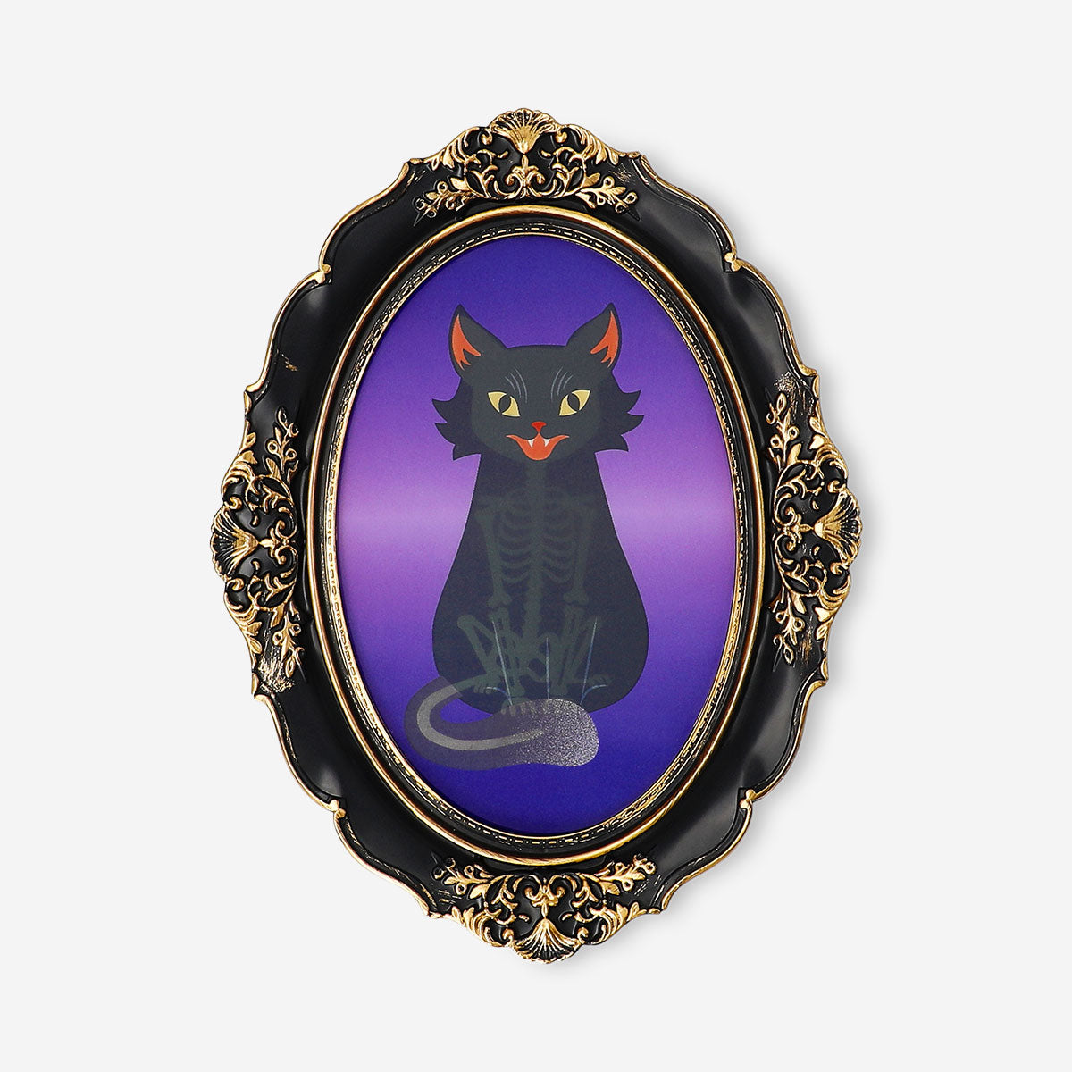 Haunted picture in oval frame - 34 cm