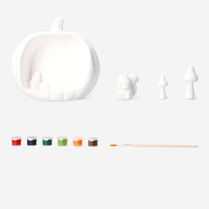 DIY autumn figures in pumpkin 