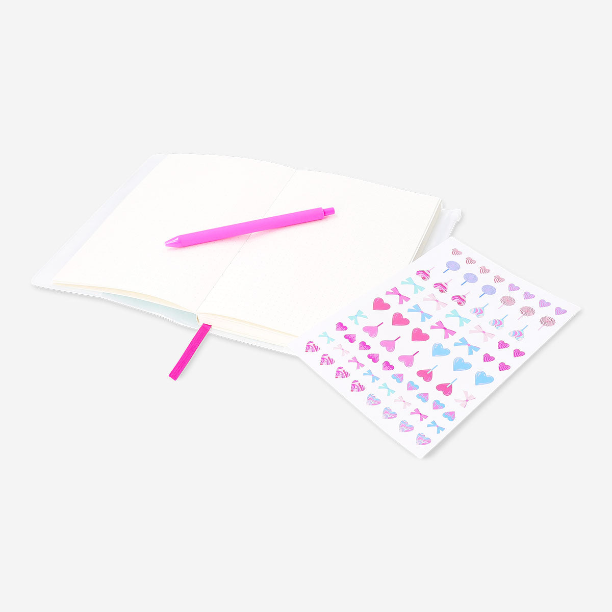 Pembe Kalp Detaylı Kalemli Fermuarlı Defter