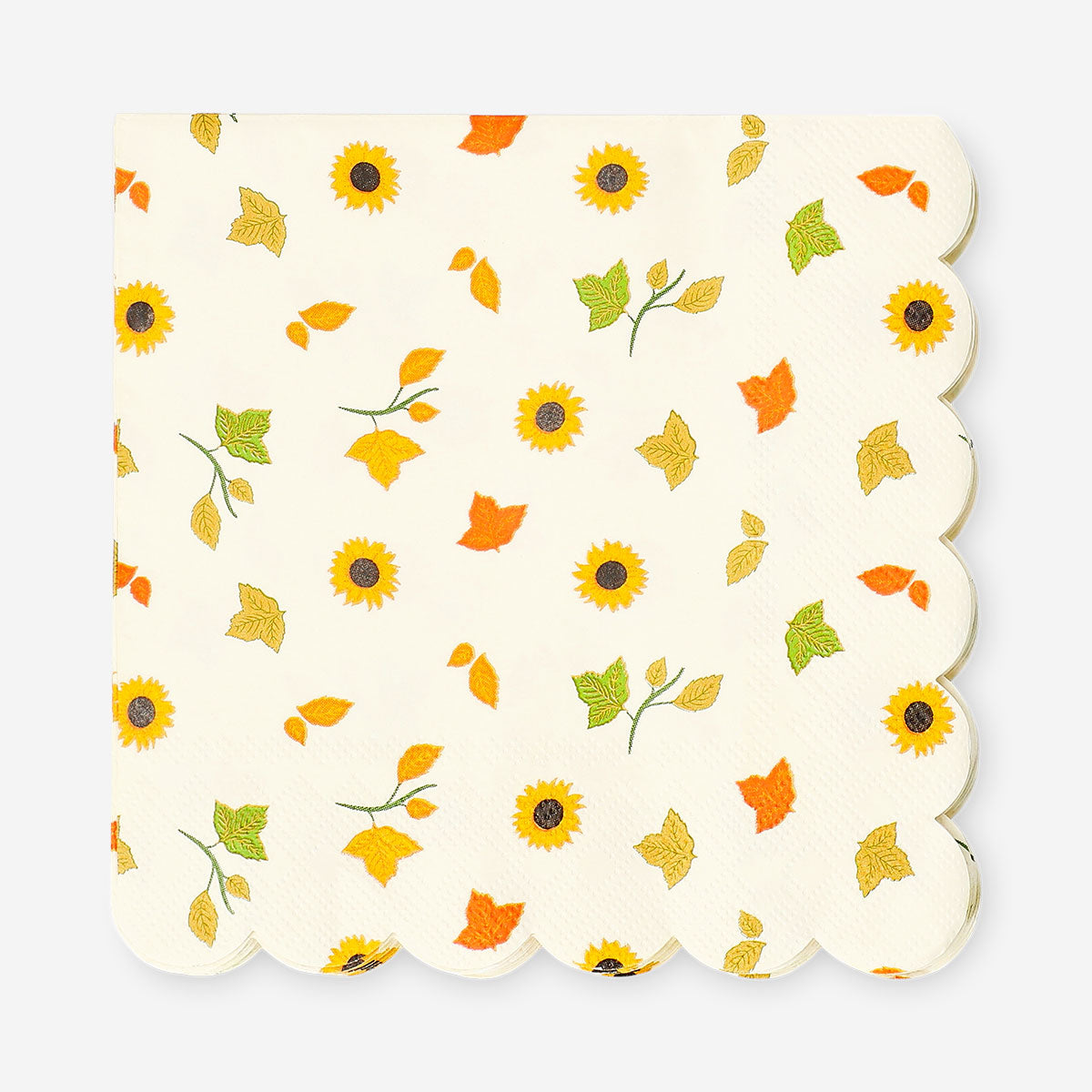 Napkins with autumn print and scalloped edges - 16 pcs