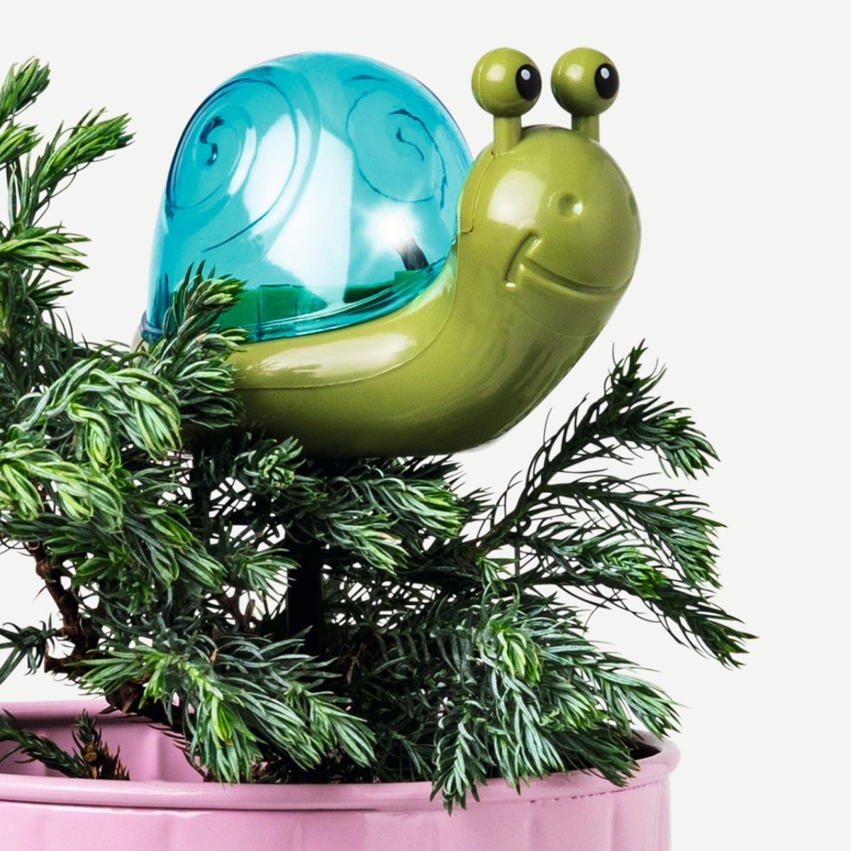 Solar cell snail lamp