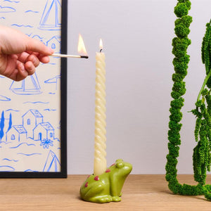 CANDLE HOLDER FROG W. HEARTS