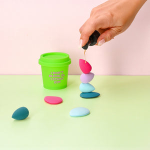 MINI MAKE-UP SPONGES + BLENDERS IN COFFEE MUG 8PC SET
